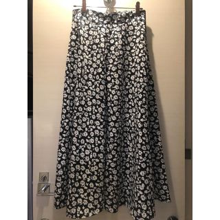 ザラ(ZARA)のZARA スカート 花柄(ロングスカート)