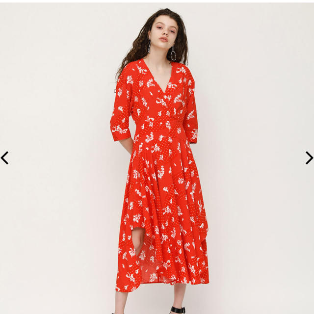 SLY(スライ)のSLY  POSY WAY ROUND HEM DRESS  花柄  ワンピース レディースのワンピース(ひざ丈ワンピース)の商品写真