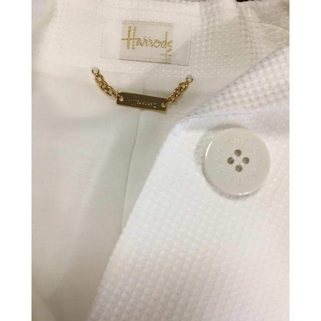 Harrods(ハロッズ)の【未使用】Harrods 半袖 ジャケット ハロッズ レディースのジャケット/アウター(テーラードジャケット)の商品写真