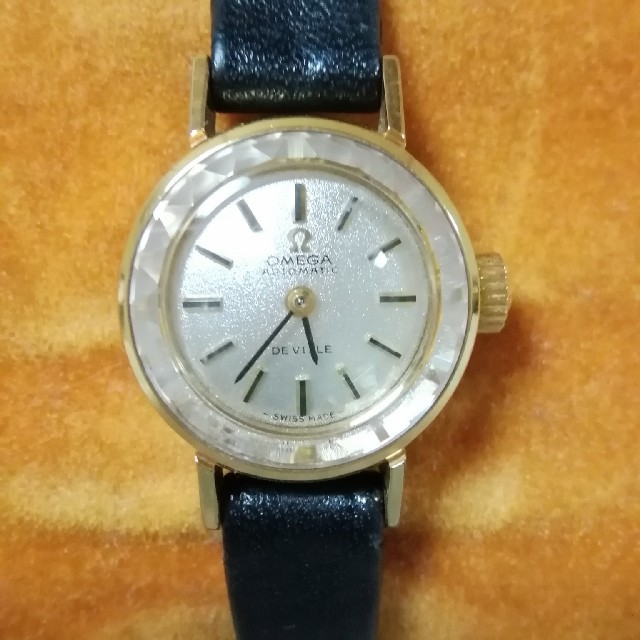 OMEGA(オメガ)の美品。OMEGA　オメガ　devil　クリスタルカット　オートマチック　腕時計 レディースのファッション小物(腕時計)の商品写真