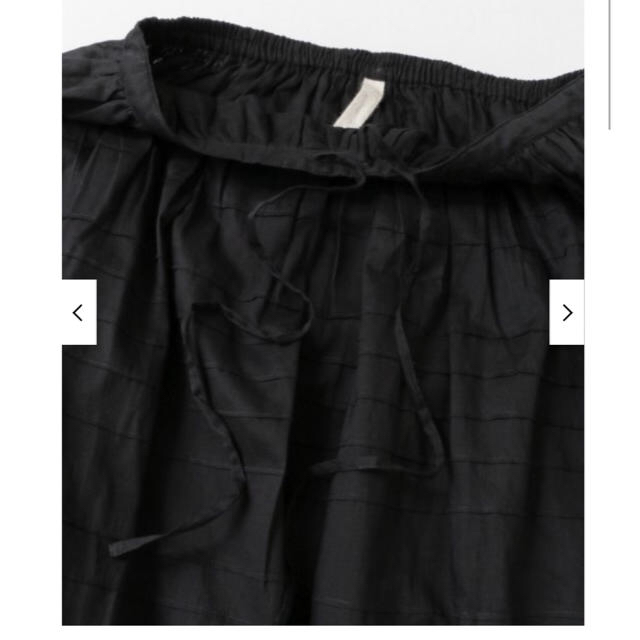 URBAN RESEARCH DOORS(アーバンリサーチドアーズ)のsiiwa　レース切替ギャザースカート 定価：14,040円  色：ブラック レディースのスカート(ロングスカート)の商品写真