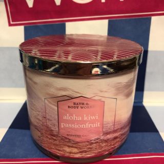 バスアンドボディーワークス(Bath & Body Works)のアロハキウイパッションフルーツ☆3芯キャンドル(キャンドル)