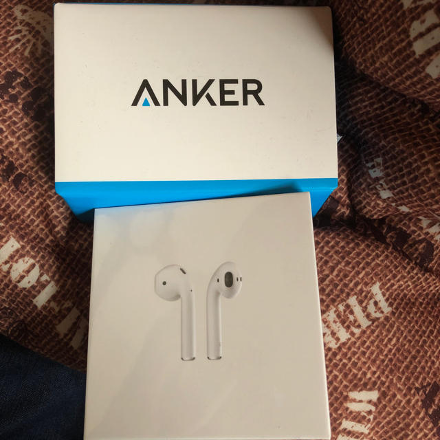 AirPods +モバイルバッテリー
