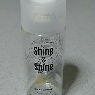 Shine Shine 空ペットボトルの通販 ラクマ