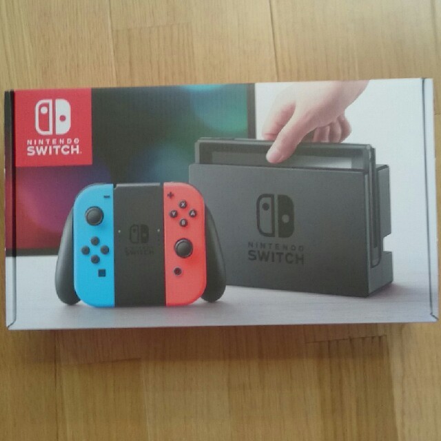 新品 Nintendo Switch 送料込み