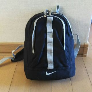 ナイキ(NIKE)のNIKEナイキリュックサック数回使用ブラック(リュックサック)