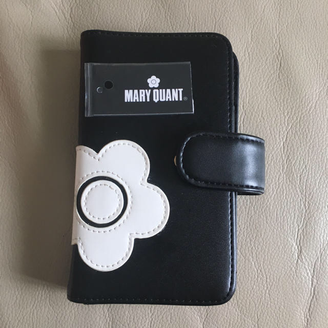 MARY QUANT(マリークワント)のマリークワント スマートフォンケース スマホ/家電/カメラのスマホアクセサリー(iPhoneケース)の商品写真