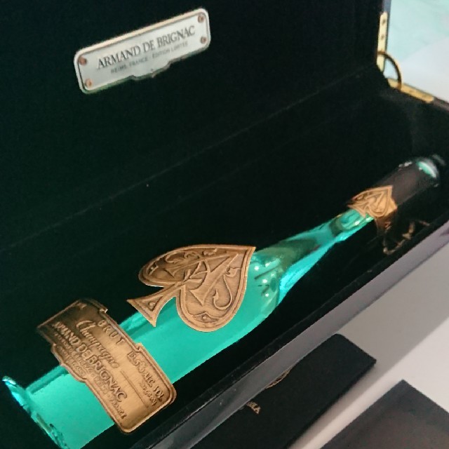 アルマンド 空瓶 空箱 【ARMAND DE BRIGNAC】 食品/飲料/酒の酒(シャンパン/スパークリングワイン)の商品写真