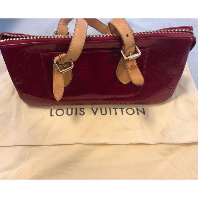 LOUIS VUITTON(ルイヴィトン)のルイヴィトンのヴェルニラインのショルダーバッグになります！！＊＊正規品保証＊＊ レディースのバッグ(ショルダーバッグ)の商品写真