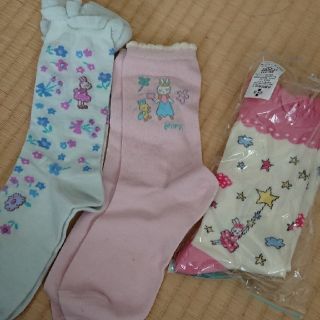 ニットプランナー(KP)の【専用出品です】KP みみちゃん 花柄ソックス 21～23㎝(靴下/タイツ)