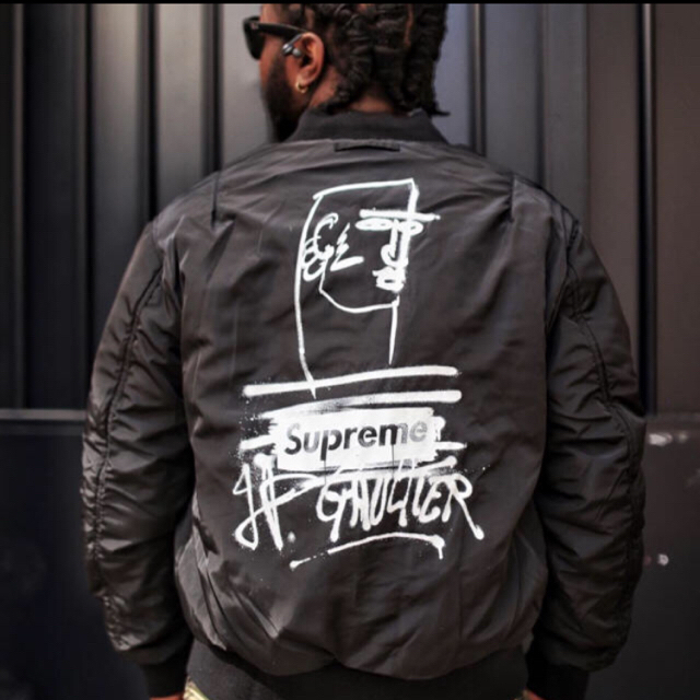 Supreme(シュプリーム)のSupreme J.P.Gaultier Backpack Bomber MＡ1 メンズのジャケット/アウター(ブルゾン)の商品写真