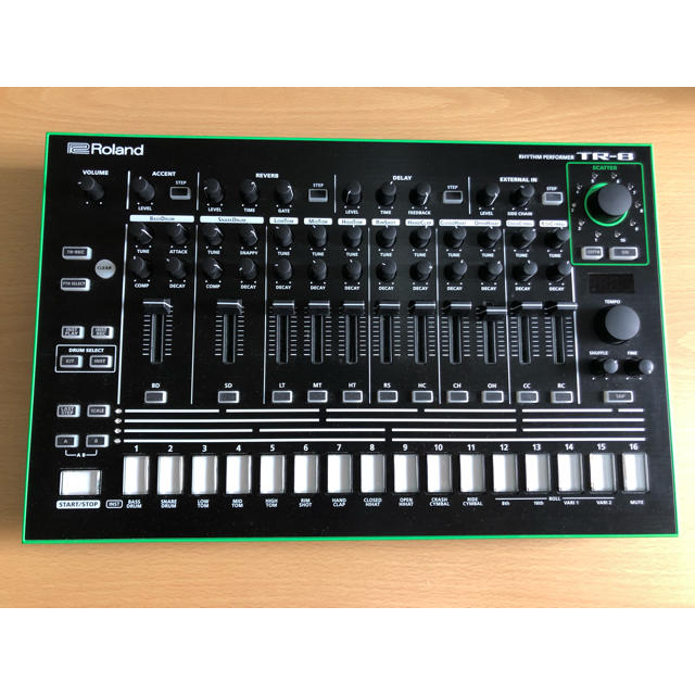 Roland(ローランド)のRoland Aira TR-8 楽器のDTM/DAW(音源モジュール)の商品写真