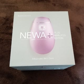 ヤーマン(YA-MAN)のNEWA LIFT PLUS ニューワ リフトプラス ほぼ新品(フェイスケア/美顔器)