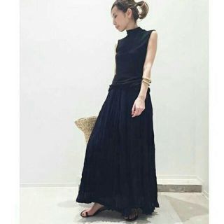 アパルトモンドゥーズィエムクラス(L'Appartement DEUXIEME CLASSE)のアパルトモン プリーツスカート 黒 Lisiere Pleats Skirt(ロングスカート)