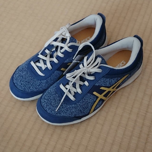 asics(アシックス)の【ルル様専用】アシックス スニーカー 23㎝ レディースの靴/シューズ(スニーカー)の商品写真