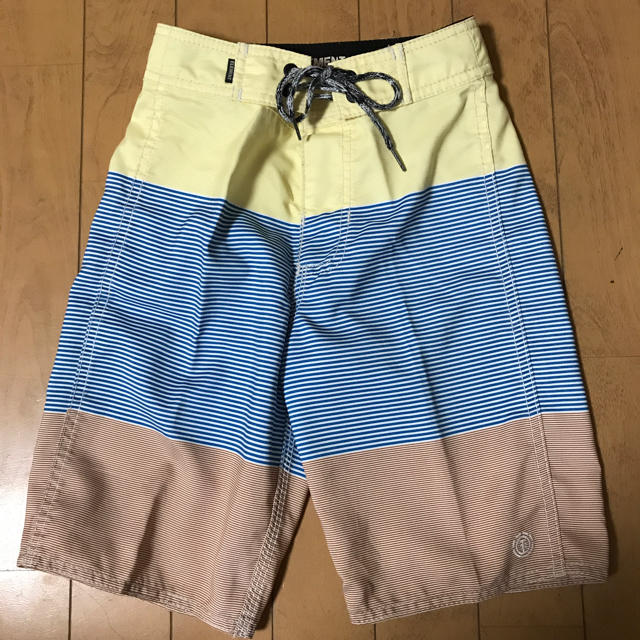 ELEMENT(エレメント)のボーイズ サーフパンツ キッズ/ベビー/マタニティのキッズ服男の子用(90cm~)(水着)の商品写真