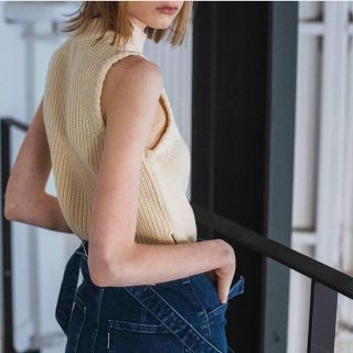 アリシアスタン(ALEXIA STAM)のjuemi Cotton Slit Sleeveless Knit Top(タンクトップ)