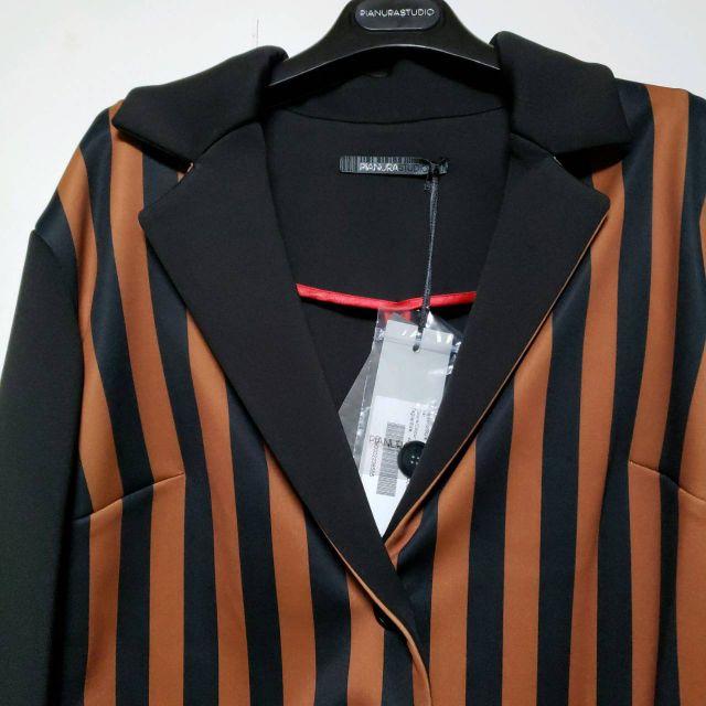 Sensounico(センソユニコ)の新品 センソユニコ アートな風格のあるロングジャケットコート サイズ40 レディースのジャケット/アウター(その他)の商品写真