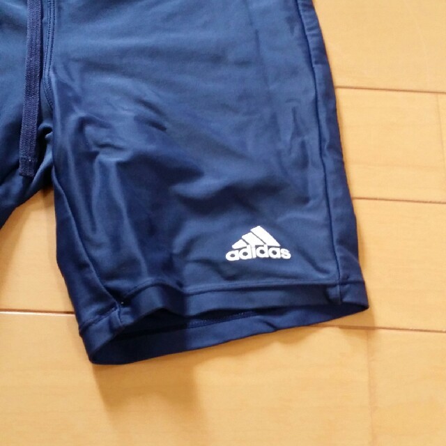 adidas(アディダス)のadidas　水着　160cm キッズ/ベビー/マタニティのキッズ服男の子用(90cm~)(水着)の商品写真