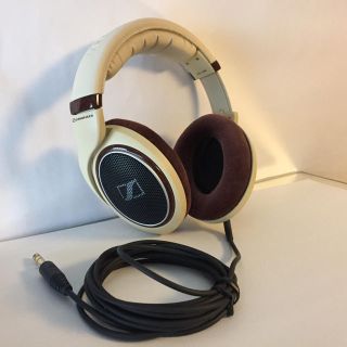 ゼンハイザー(SENNHEISER)のタイガー様専用 ゼンハイザー ヘッドフォン HD598(ヘッドフォン/イヤフォン)