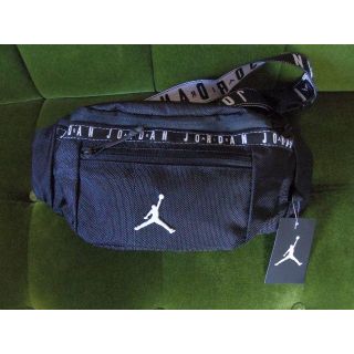 ナイキ(NIKE)のジョーダン☆JORDAN☆ウエストポーチ☆ウエストバッグ☆テーピング(ボディーバッグ)