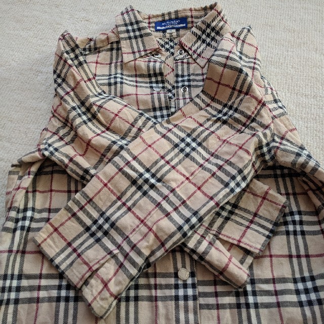 BURBERRY BLUE LABEL(バーバリーブルーレーベル)のブルーレーベル　シャツ レディースのトップス(シャツ/ブラウス(長袖/七分))の商品写真