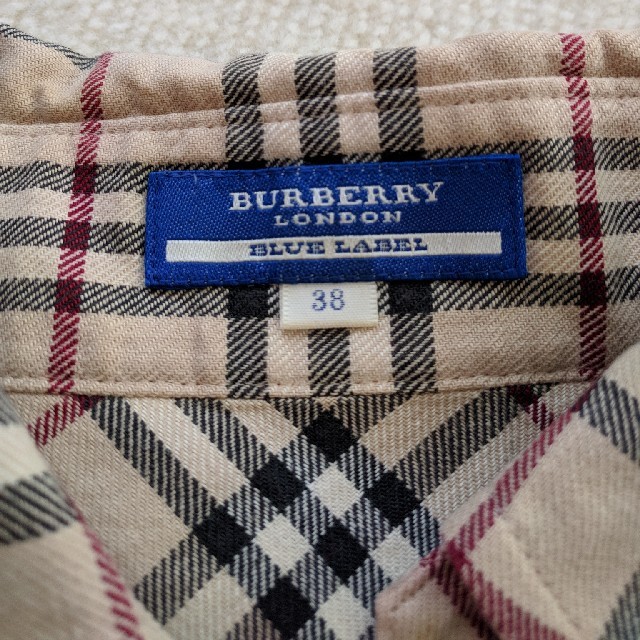 BURBERRY BLUE LABEL(バーバリーブルーレーベル)のブルーレーベル　シャツ レディースのトップス(シャツ/ブラウス(長袖/七分))の商品写真