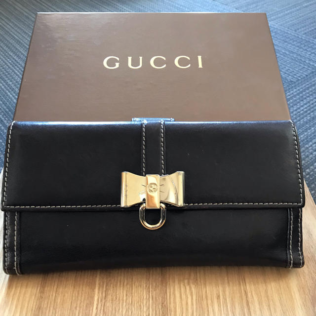 Gucci(グッチ)のGUCCI 長財布 リボン レディースのファッション小物(財布)の商品写真