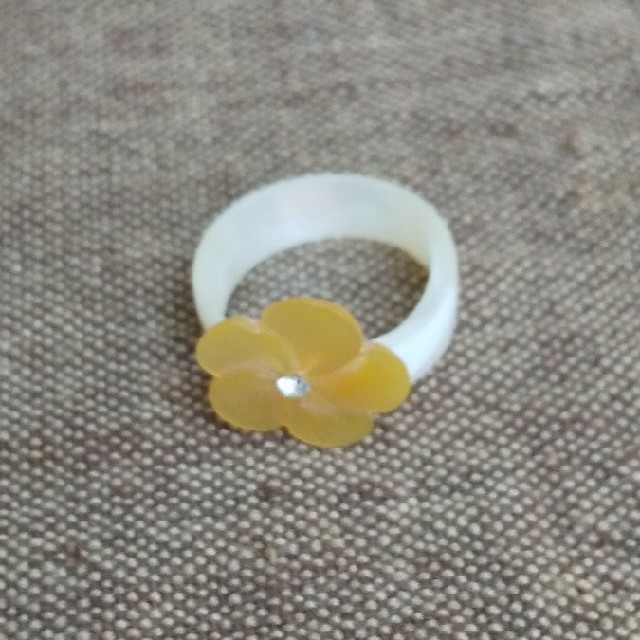 貝製リング  約10号 レディースのアクセサリー(リング(指輪))の商品写真