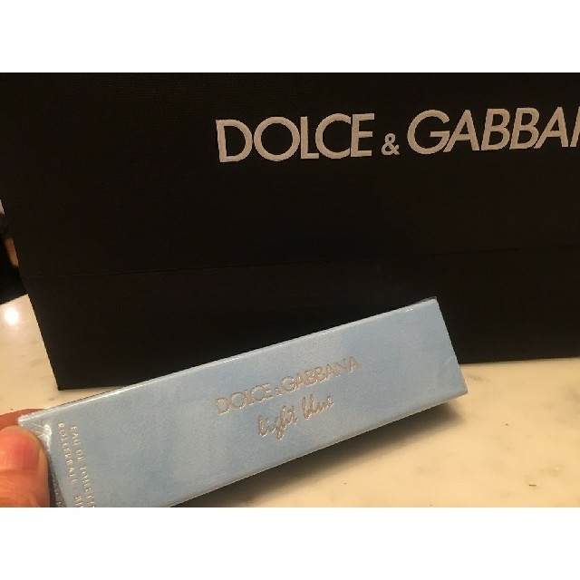 DOLCE&GABBANA(ドルチェアンドガッバーナ)の【新品】香水　ライトブルー　ローラーボールドルチェ&ガッバーナ コスメ/美容の香水(ユニセックス)の商品写真