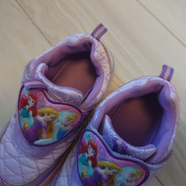 Disney(ディズニー)のディズニープリンセス シューズ スニーカー 18.0cm キッズ/ベビー/マタニティのキッズ靴/シューズ(15cm~)(スニーカー)の商品写真