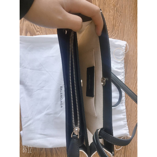 極美品 バレンシアガ BALENCIAGA ショルダー ポシェット