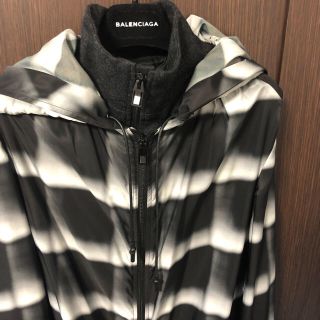 バレンシアガ(Balenciaga)のバレンシアガナイロンパーカー(パーカー)