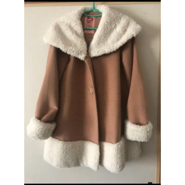 repipi armario(レピピアルマリオ)のワンピ風ファー襟コート レディースのジャケット/アウター(ロングコート)の商品写真