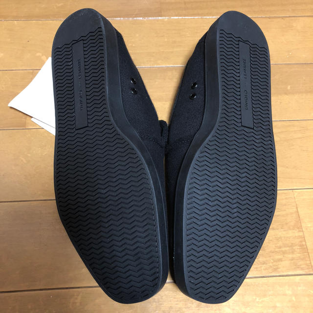 UNIQLO(ユニクロ)の新品未使用 UNIQLOスリッポン黒 レディースの靴/シューズ(スリッポン/モカシン)の商品写真
