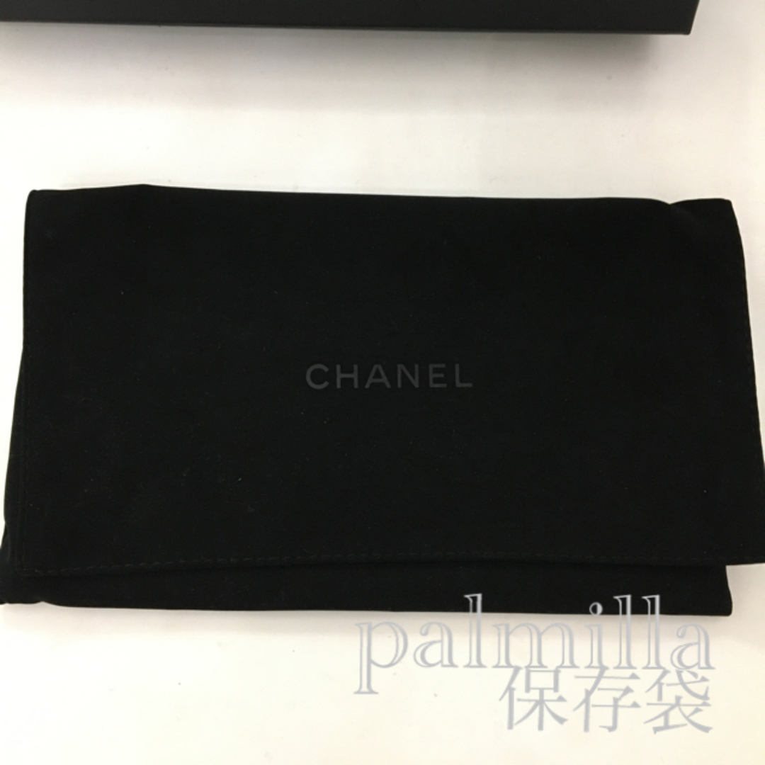 CHANEL(シャネル)の✩正規品✩⃛新品 シャネル CHANEL スタッズ ココマーク 二つ折り長財布  レディースのファッション小物(財布)の商品写真