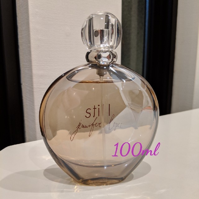 J.Lo(ジェニファーロペス)のstill　香水　100ml　ジェニファーロペス　オードパルファム コスメ/美容の香水(香水(女性用))の商品写真