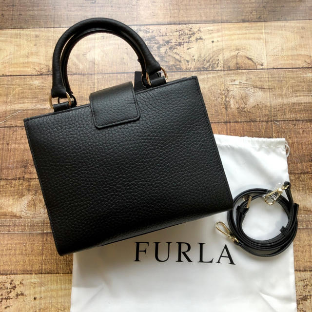 Furla(フルラ)の新品 フルラ FLO 2way ショルダーバッグ 984573 ブラック レディースのバッグ(ショルダーバッグ)の商品写真