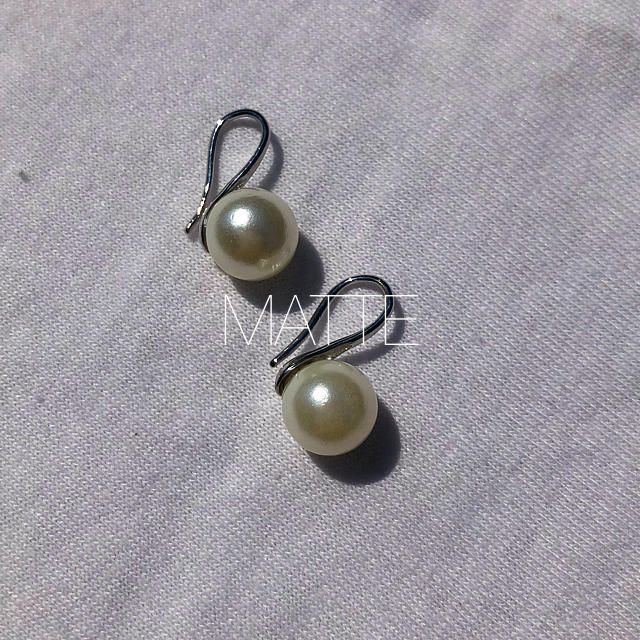 BEAUTY&YOUTH UNITED ARROWS(ビューティアンドユースユナイテッドアローズ)のsimple pearl earring レディースのアクセサリー(ピアス)の商品写真