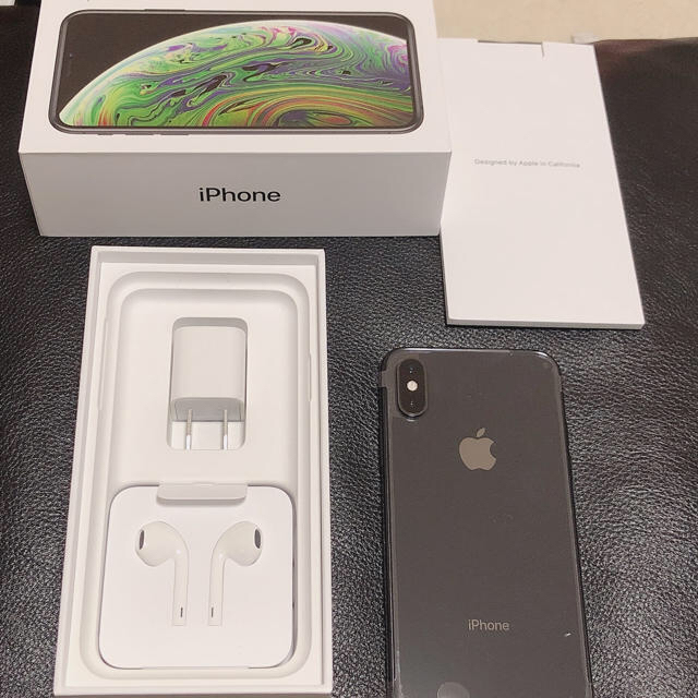 【新品】iPhone xs 64GB simフリー　シルバー 整備済