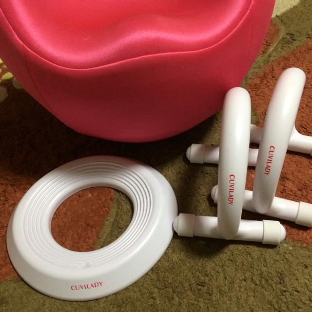 クビレディ ♡ ピンク コスメ/美容のダイエット(エクササイズ用品)の商品写真