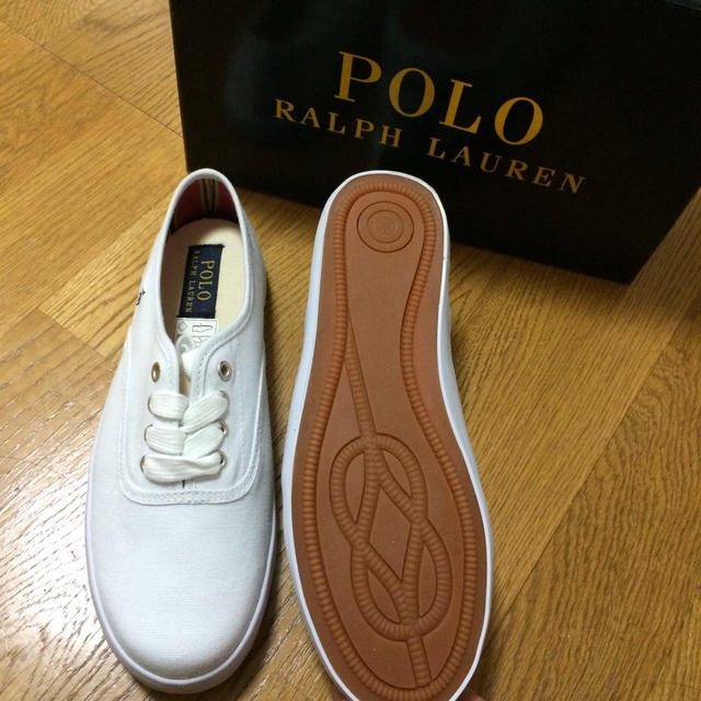 POLO RALPH LAUREN(ポロラルフローレン)のRALPH LAUREN 期間限定値下げ レディースの靴/シューズ(スニーカー)の商品写真