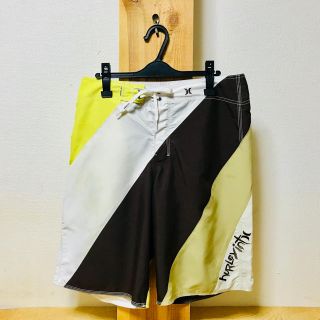 ハーレー(Hurley)の●美品●HURLEY●サーフパンツ●サイズ大きめ●ウエスト調整可能●海パン●(水着)