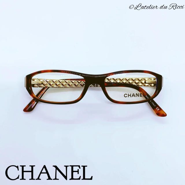 CHANEL(シャネル)の《未使用》CHANEL 鼈甲色 スクエア型 セルフレーム メガネ レディースのファッション小物(サングラス/メガネ)の商品写真