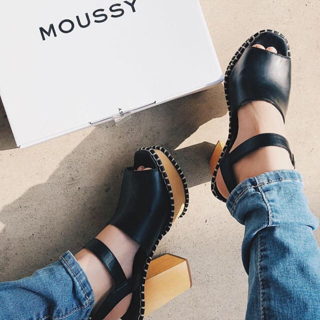 moussy(マウジー)のMOUSSY 人気シリーズ サボサンダル レディースの靴/シューズ(サンダル)の商品写真