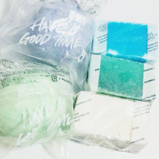 ラッシュ(LUSH)のLUSH3つセット専用！(その他)