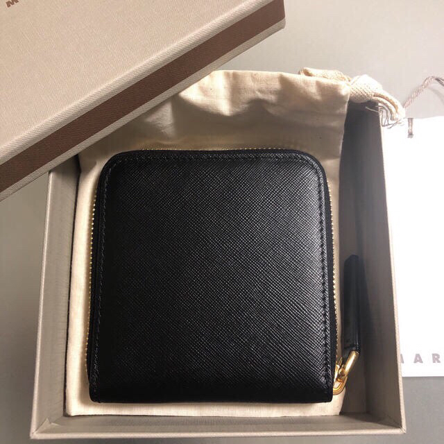 マルニ MARNI サフィアーノレザー スクエアジップウォレット 二つ折り