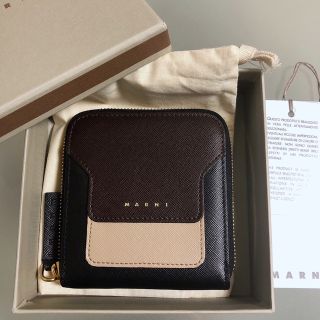 マルニ(Marni)のマルニ MARNI サフィアーノレザー スクエアジップウォレット 二つ折り財布(財布)