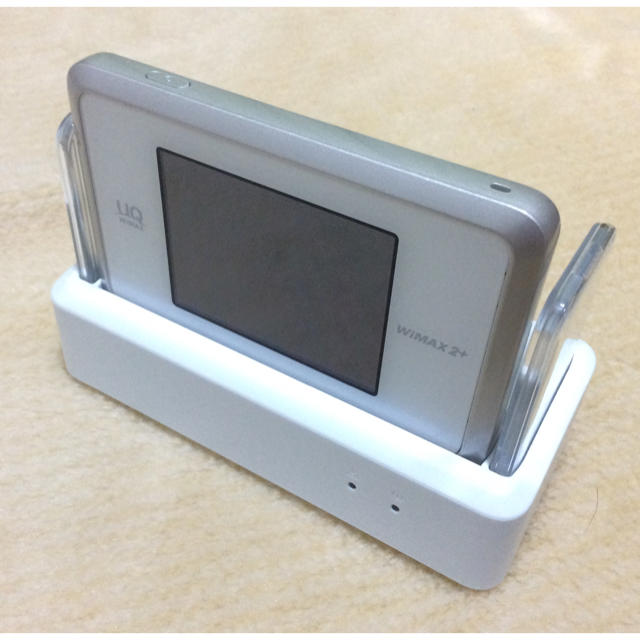 wx03ルーター、クレードル付き スマホ/家電/カメラのスマホ/家電/カメラ その他(その他)の商品写真