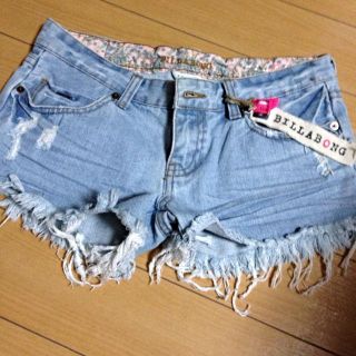 ビラボン(billabong)のデニムショートパンツ(ショートパンツ)